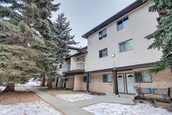 3705 Fonda Way SE, Calgary