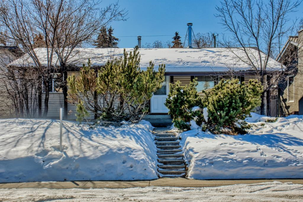2839 Cedar Ridge Drive SW, Calgary