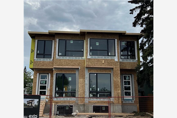 455 30 Avenue NW, Calgary