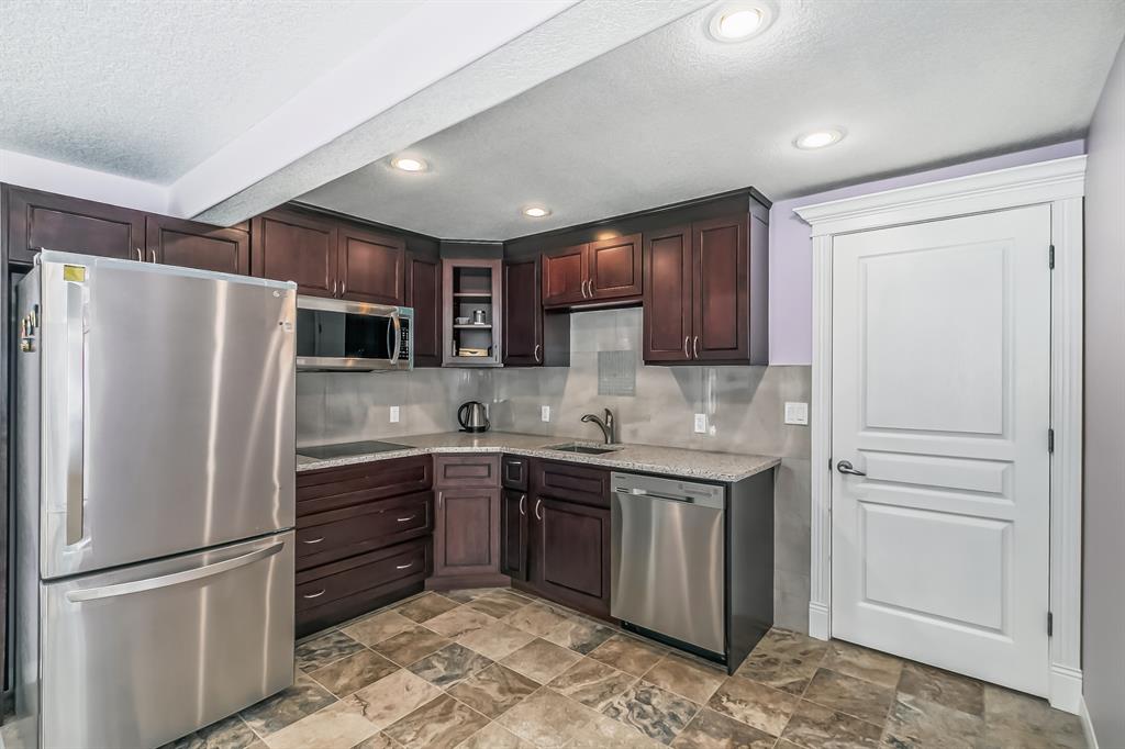 Listing A2035066 - Large Photo # 39