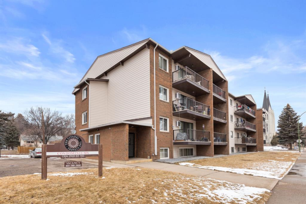 130A 2 Street NE, Medicine Hat