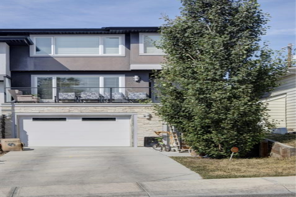 2556 9 Avenue SE, Calgary