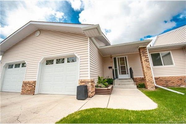 2821 BOTTERILL Crescent, Red Deer
