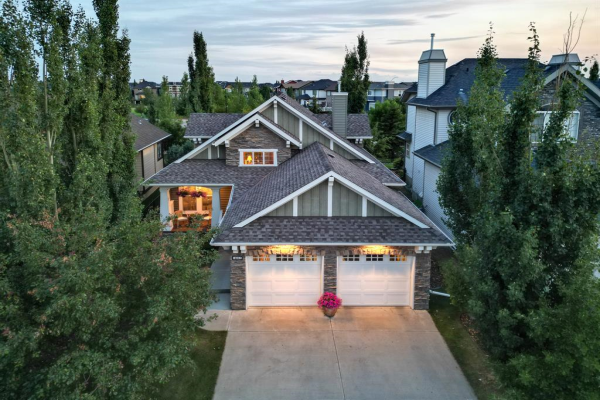 1002 Coopers Drive SW, Airdrie
