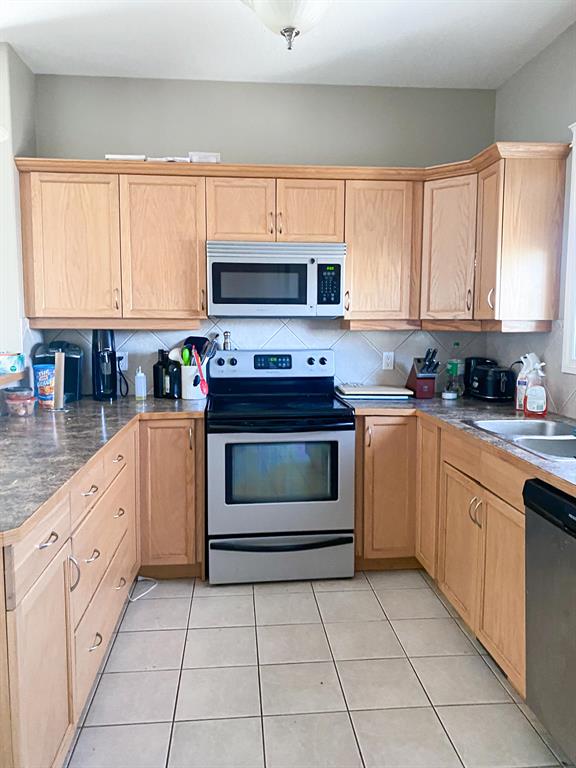 Listing A2036618 - Large Photo # 3