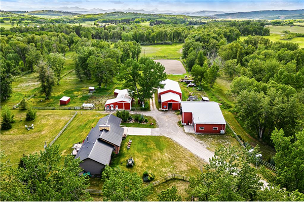 224101 Highway 549 W, Rural Foothills County