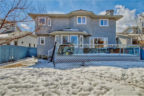 140 Harvest Hills Drive NE, Calgary