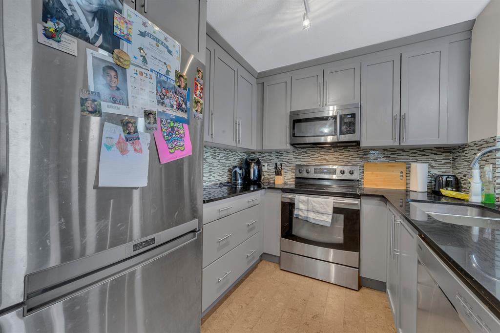 Listing A2039637 - Large Photo # 13