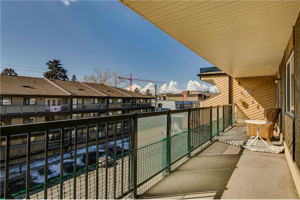 617 56 Avenue SW, Calgary
