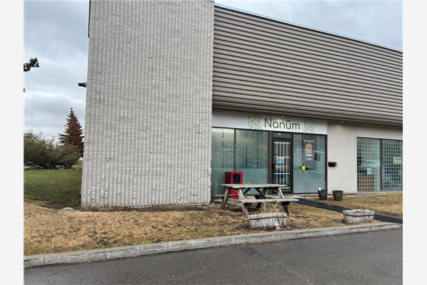 7635 44 Street SE, Calgary