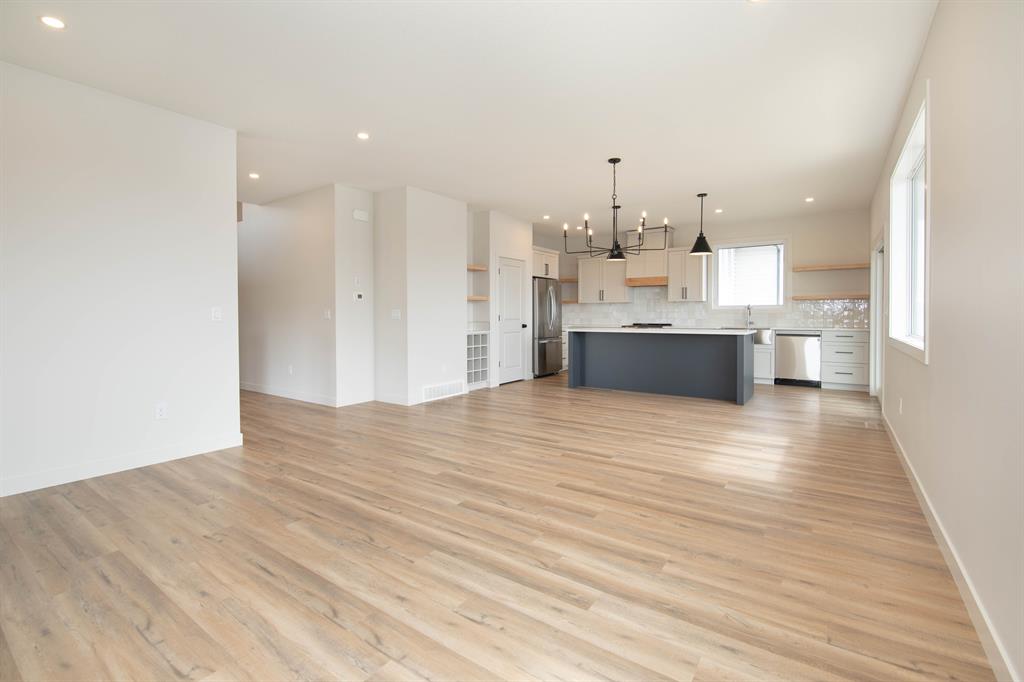 Listing A2043666 - Large Photo # 5