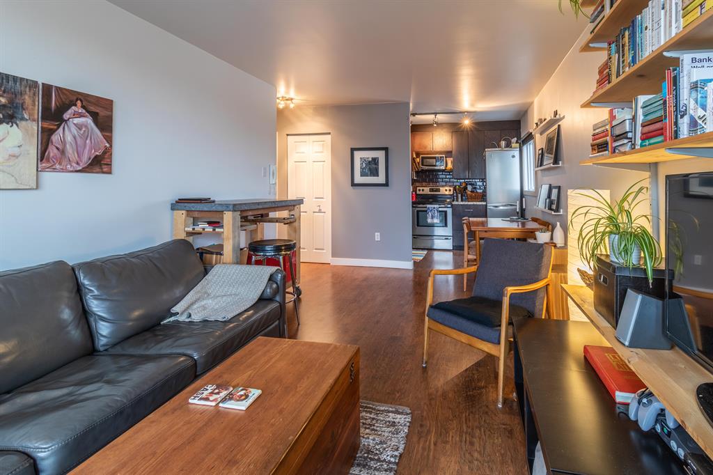 Listing A2044157 - Large Photo # 4