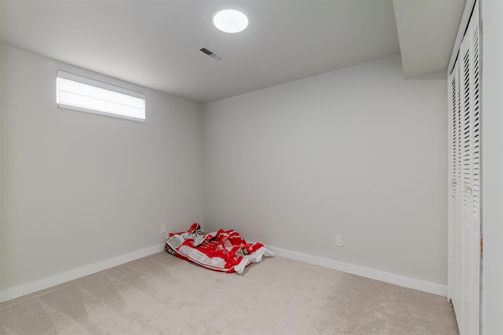Listing A2044300 - Large Photo # 25
