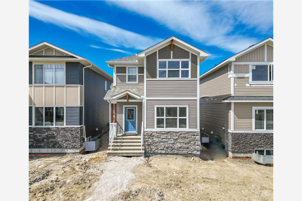 1105 Bayview Gardens SW, Airdrie
