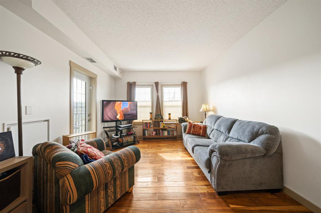 Listing A2044554 - Large Photo # 6
