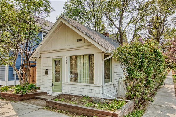 117 8 Street NW, Calgary