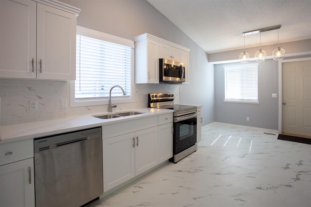 Listing A2044785 - Large Photo # 6