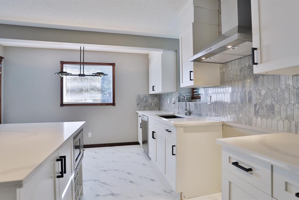 Listing A2044795 - Large Photo # 10