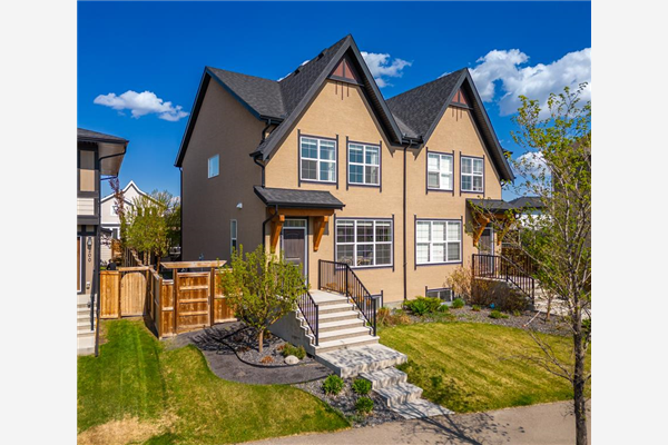 204 Masters Avenue SE, Calgary
