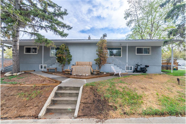 2816 18 Street SW, Calgary