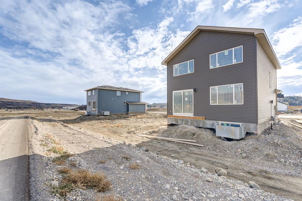 57 Quartz Crescent
