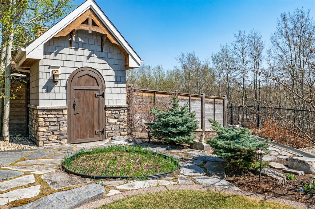 Listing A2045876 - Large Photo # 3