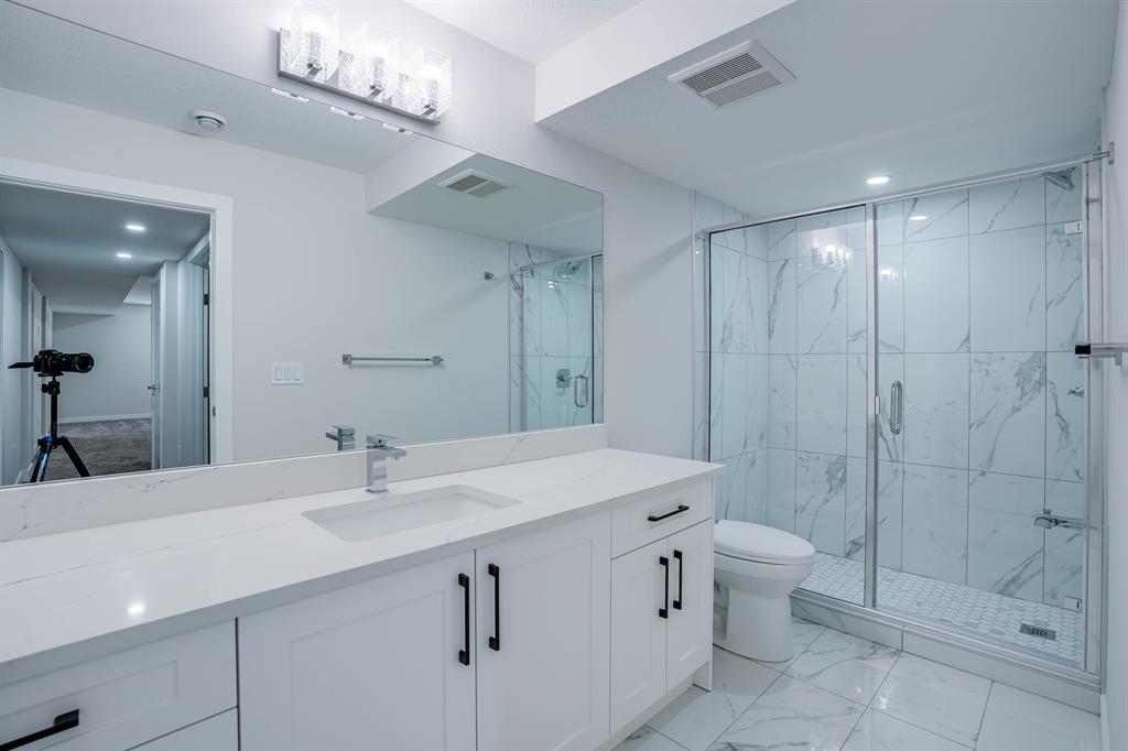 Listing A2045917 - Large Photo # 14