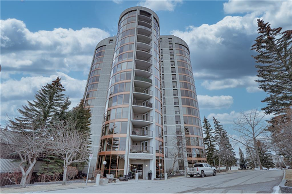 7030 Coach Hill Road SW, Calgary