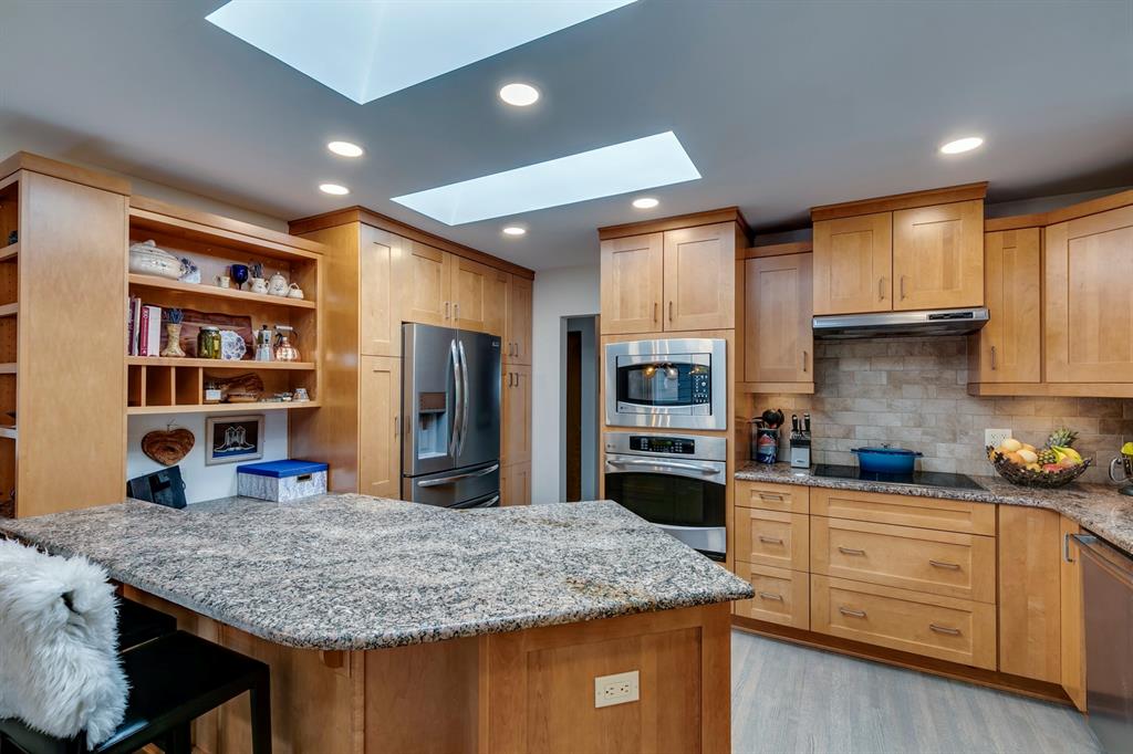 Listing A2046799 - Large Photo # 4
