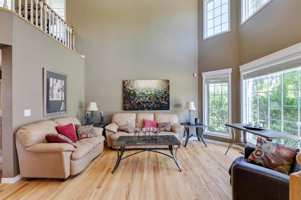 Listing A2046889 - Large Photo # 3