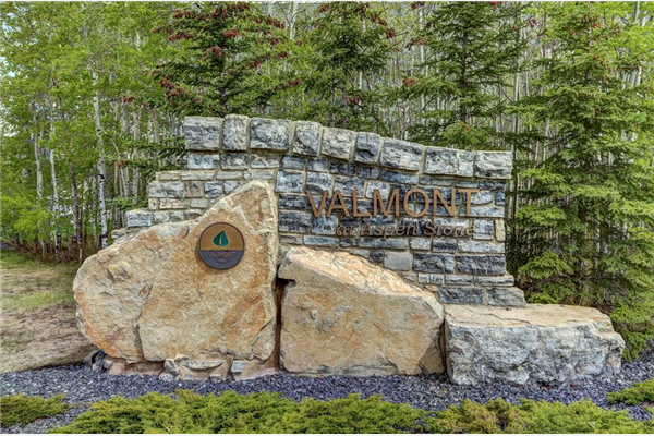 25 Aspenmont Heights SW, Calgary