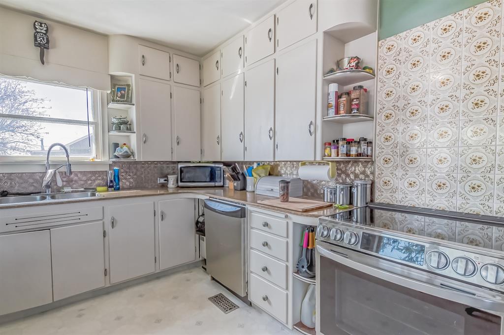 Listing A2047088 - Large Photo # 3