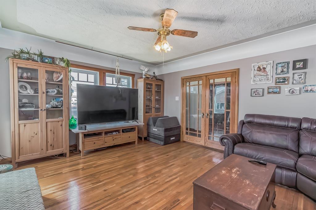 Listing A2047088 - Large Photo # 8