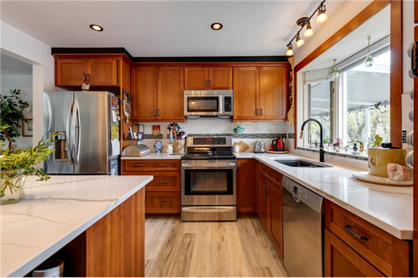 10507 Mapleridge Crescent SE, Calgary