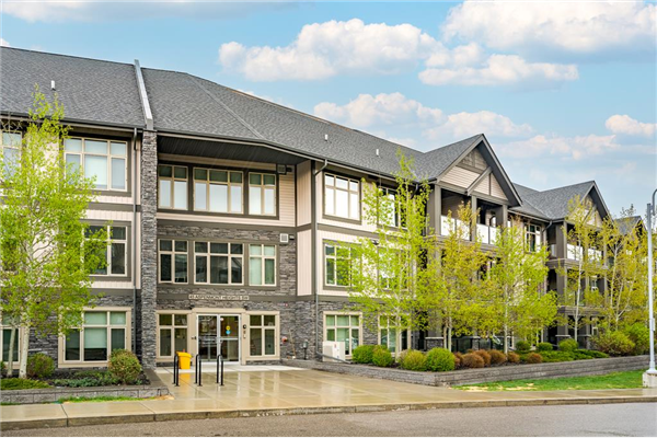 45 Aspenmont Heights SW, Calgary