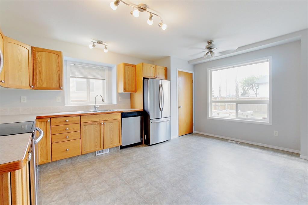 Listing A2047889 - Large Photo # 2
