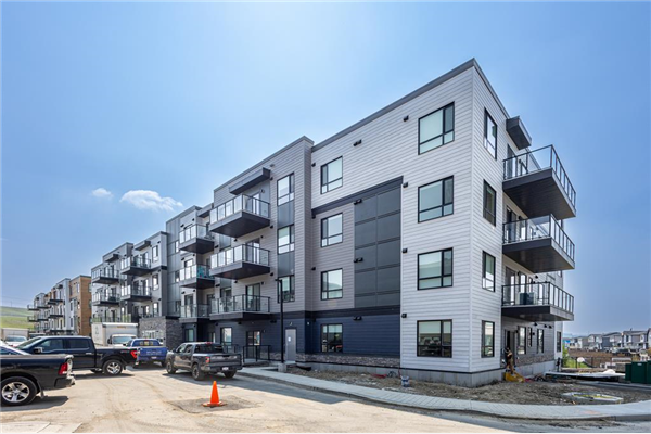 42 Cranbrook Gardens SE, Calgary