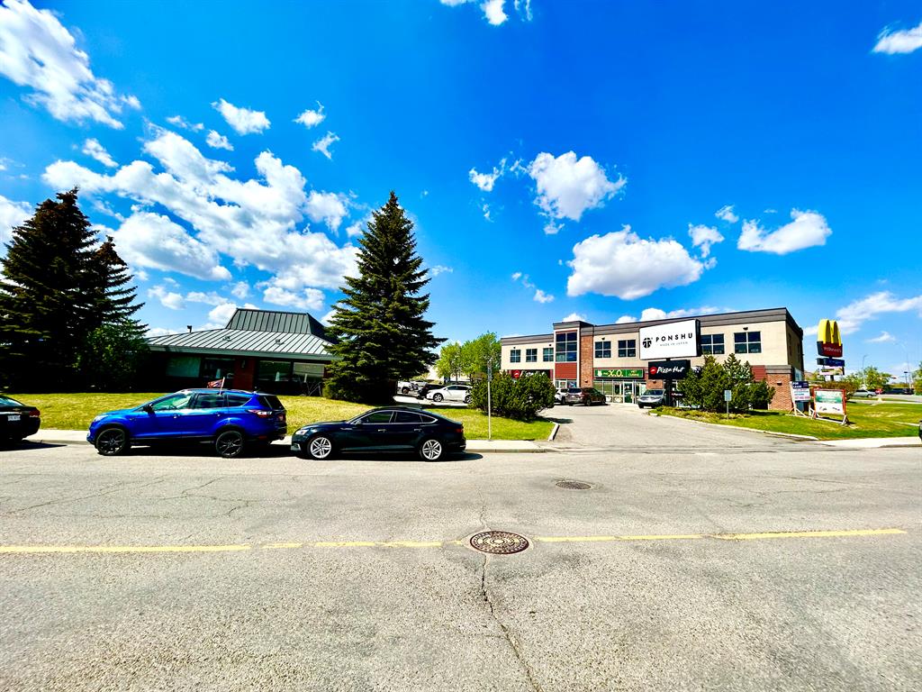 Listing A2048398 - Large Photo # 3