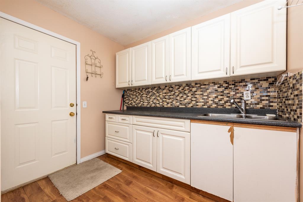 Listing A2048433 - Large Photo # 20