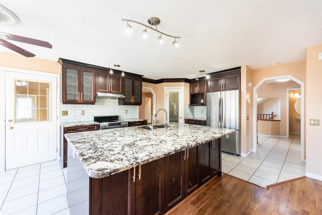 Listing A2048433 - Large Photo # 10