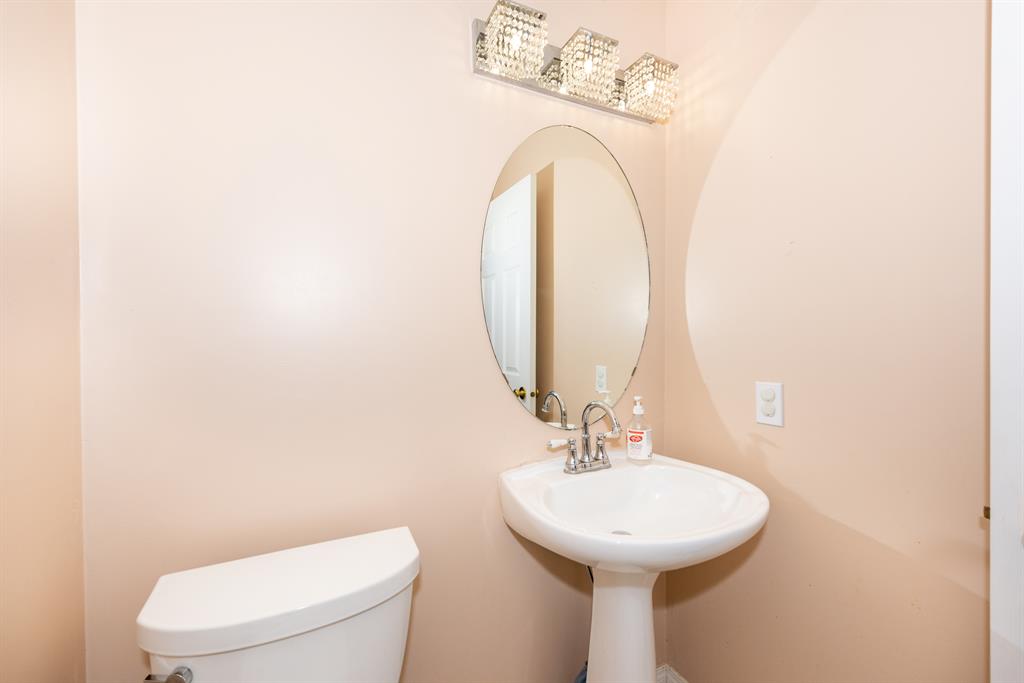 Listing A2048433 - Large Photo # 18