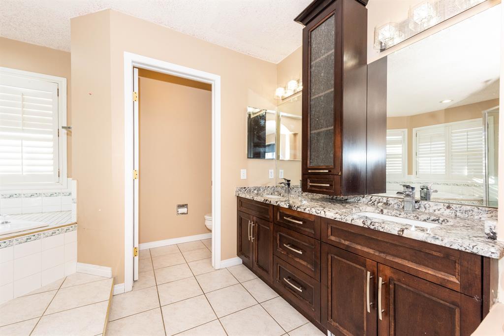 Listing A2048433 - Large Photo # 25