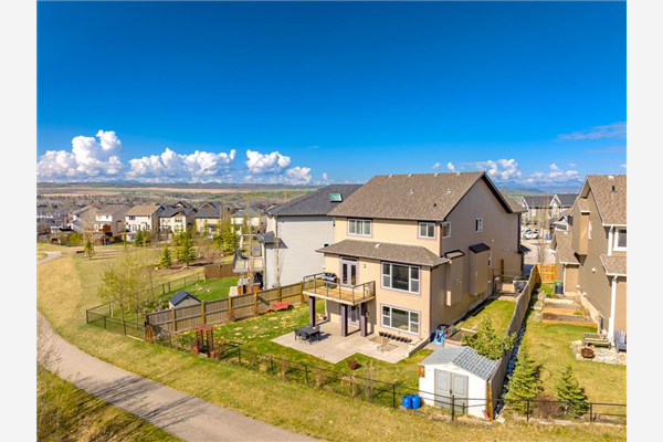 141 Heritage Hill, Cochrane