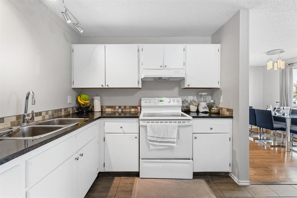 Listing A2049325 - Large Photo # 9