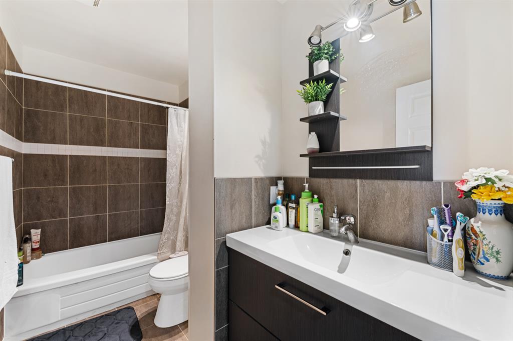 Listing A2049325 - Large Photo # 13