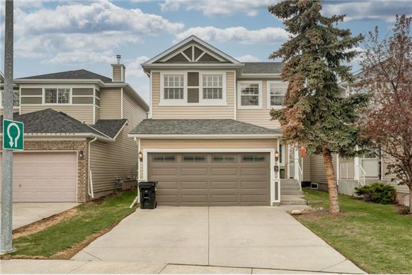 9 Royal Elm Mews NW, Calgary