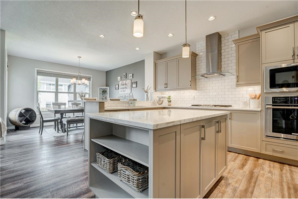 260 Riviera Way, Cochrane