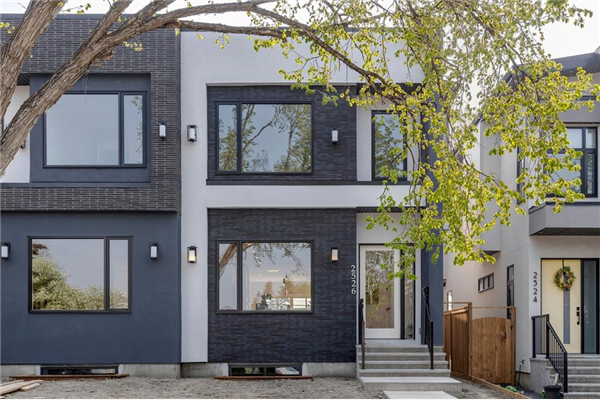2526 17 Street NW, Calgary