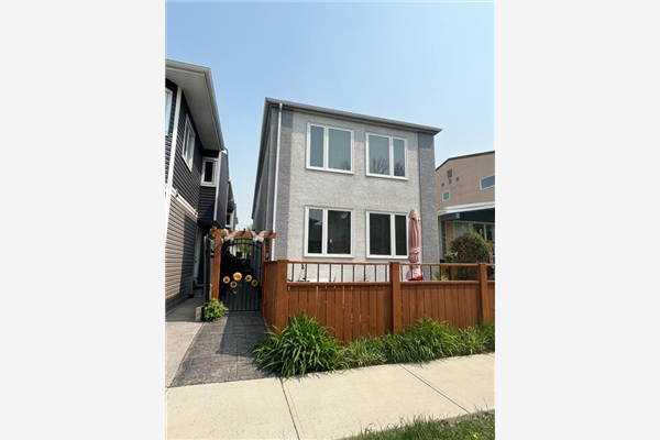 728 4A Street NE, Calgary