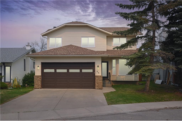 44 Mckenna Manor SE, Calgary
